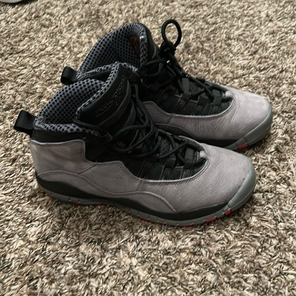 Jordan 10's